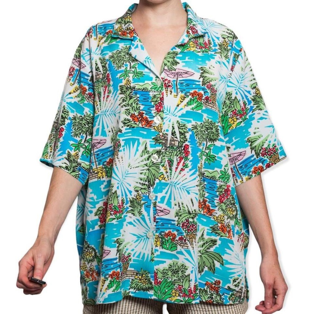 Vintage Hawaiian Shirt with Beach Scene by Bon Worth. Size XL.